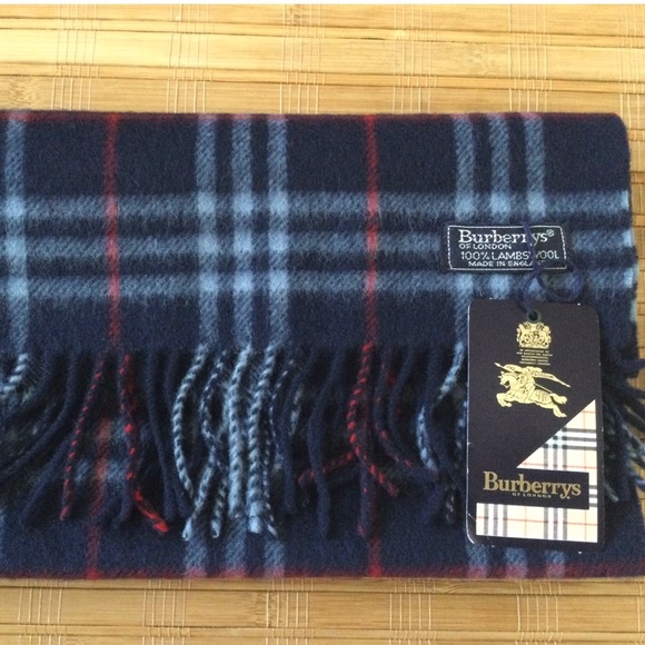 Vintage NWT Burberrys of London Lambswool Scarf - Picture 3 of 7